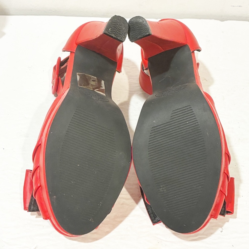 T.U.K. Red Gathered Front Peep Toe Starlet Heels Womens Size 9 - Picture 7 of 7